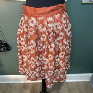 Floral Embroidered A-Line Skirt in Orange and White Size 8 🧚‍♀️
